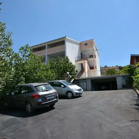 4 Vinišće
